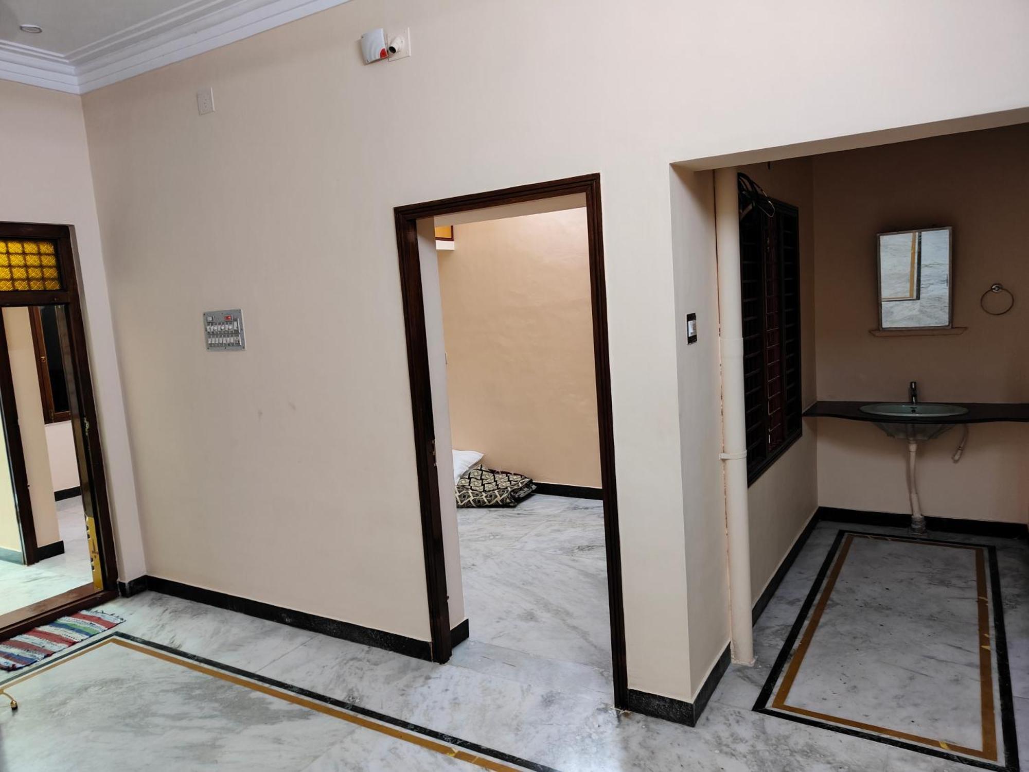 Guru Krupa Home Stay Tiruvannāmalai Екстериор снимка
