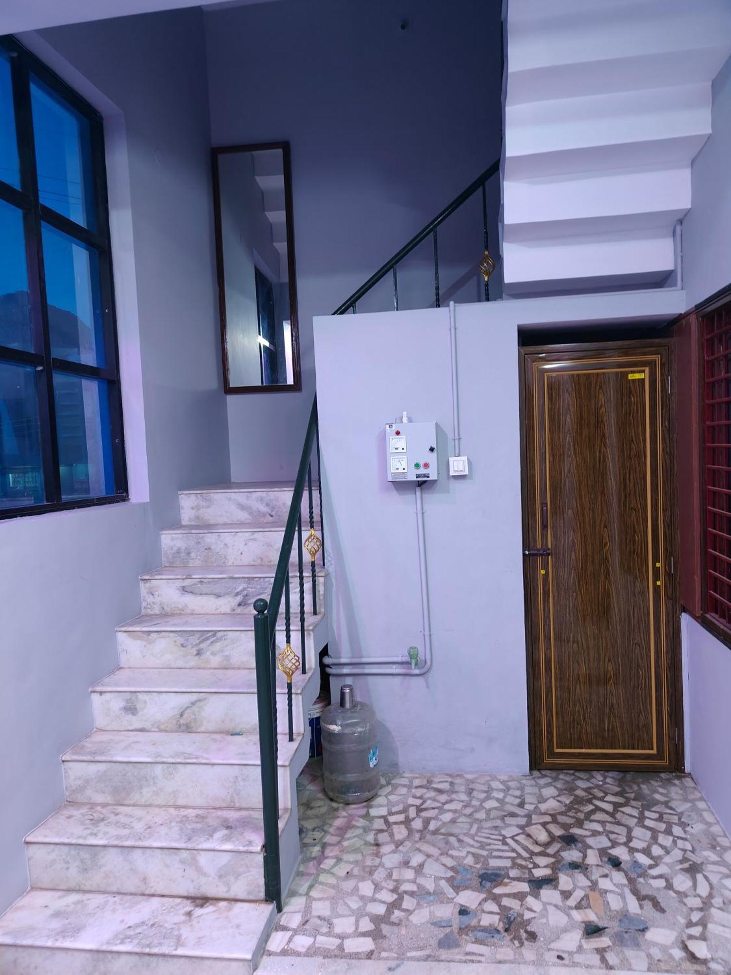Guru Krupa Home Stay Tiruvannāmalai Екстериор снимка